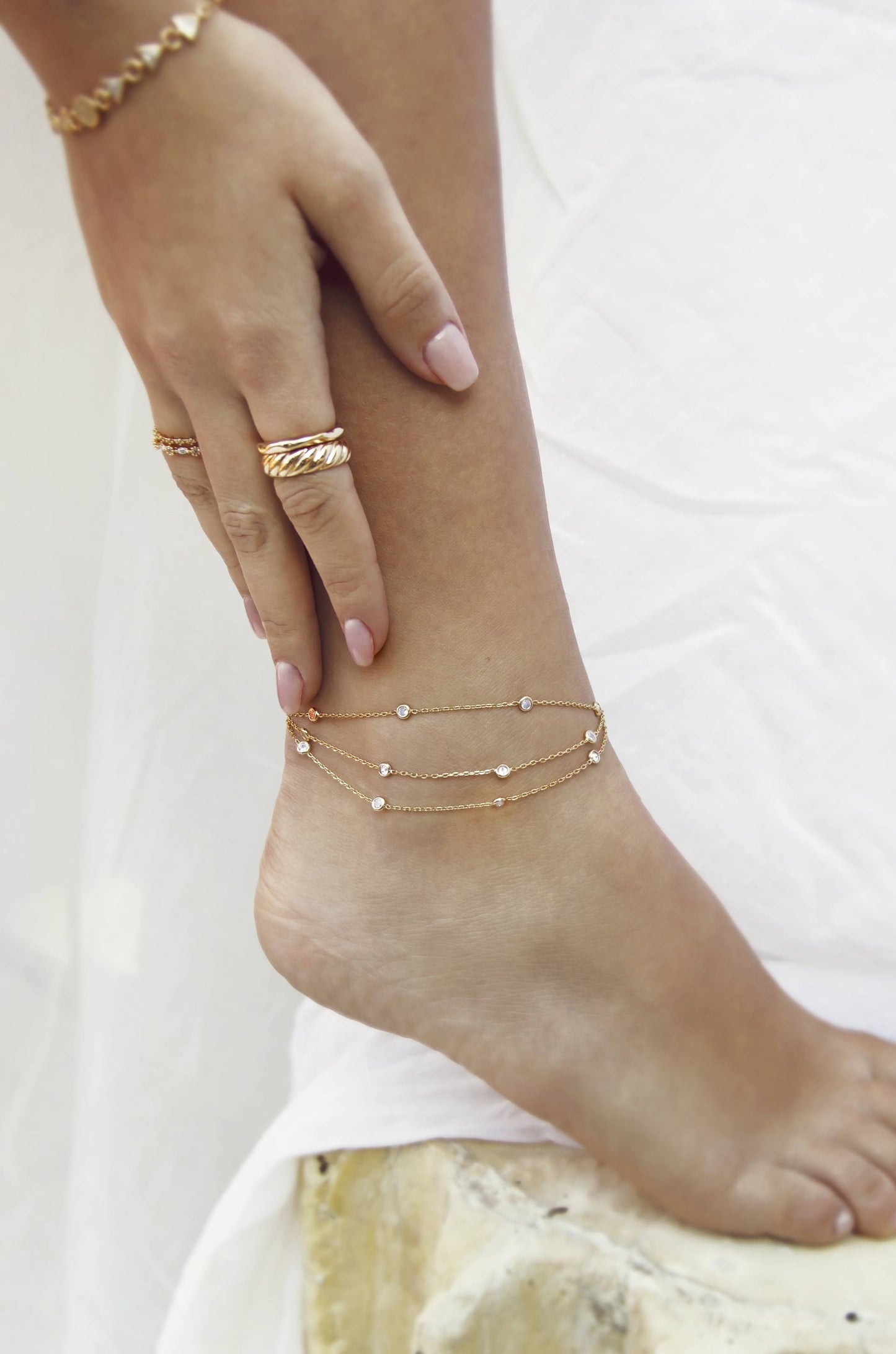 Fine Details Crystal Anklet