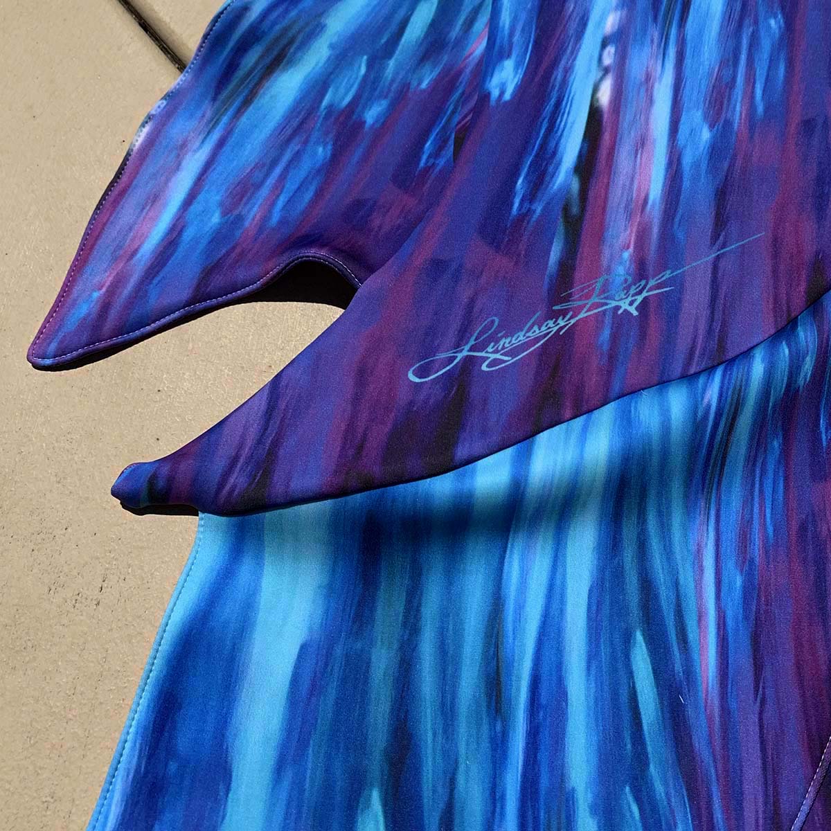Lindsay Rapp GalleryTail - In Stock