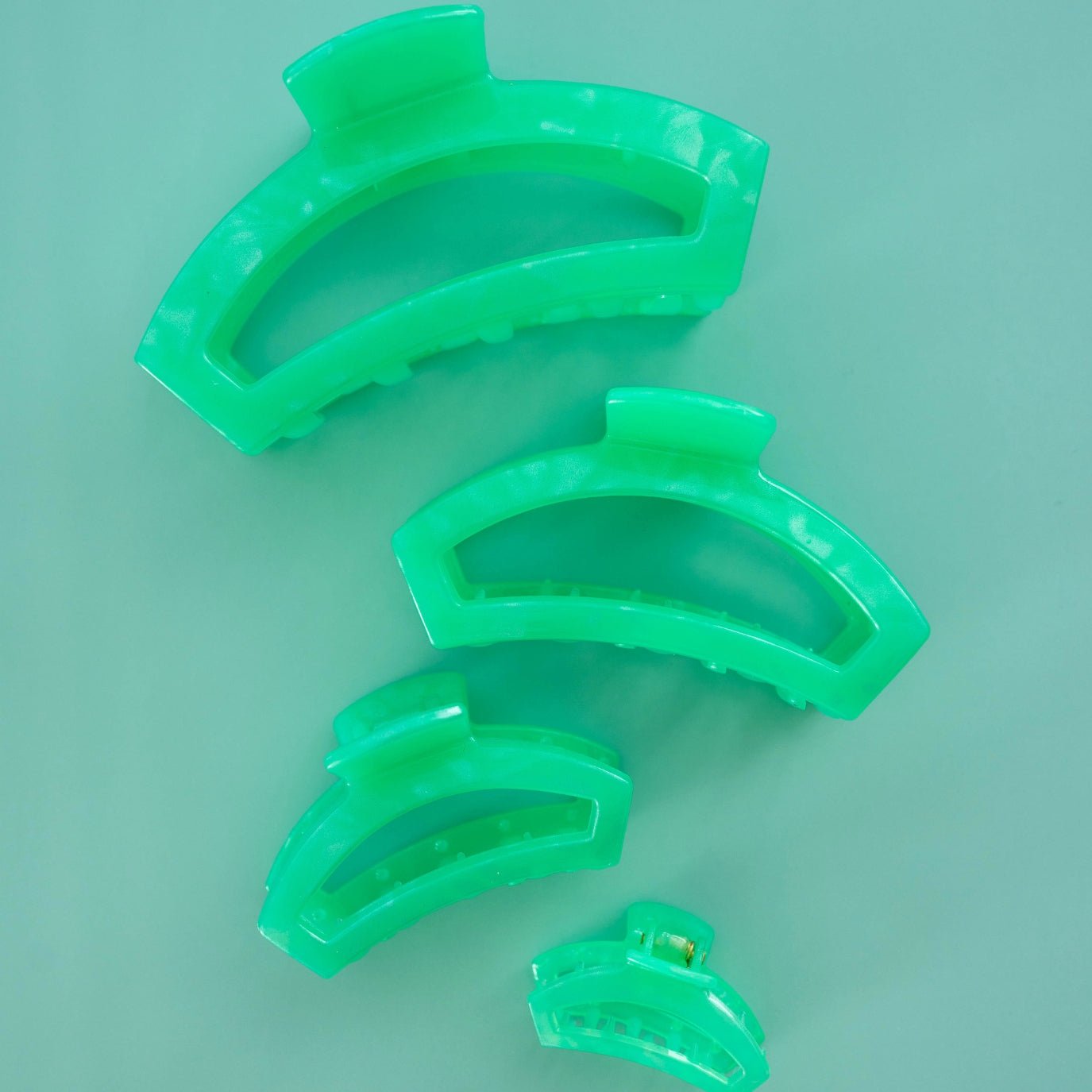 Open Spring Splash Small Hair Clip