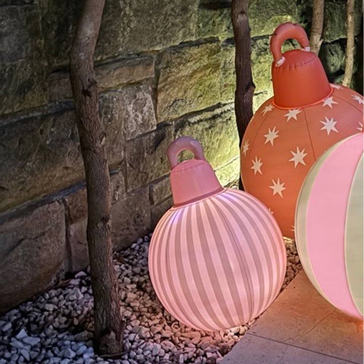 Sunnylife - Wholesale Christmas Decoration - Light Up Christmas Ornaments Red Set of 31