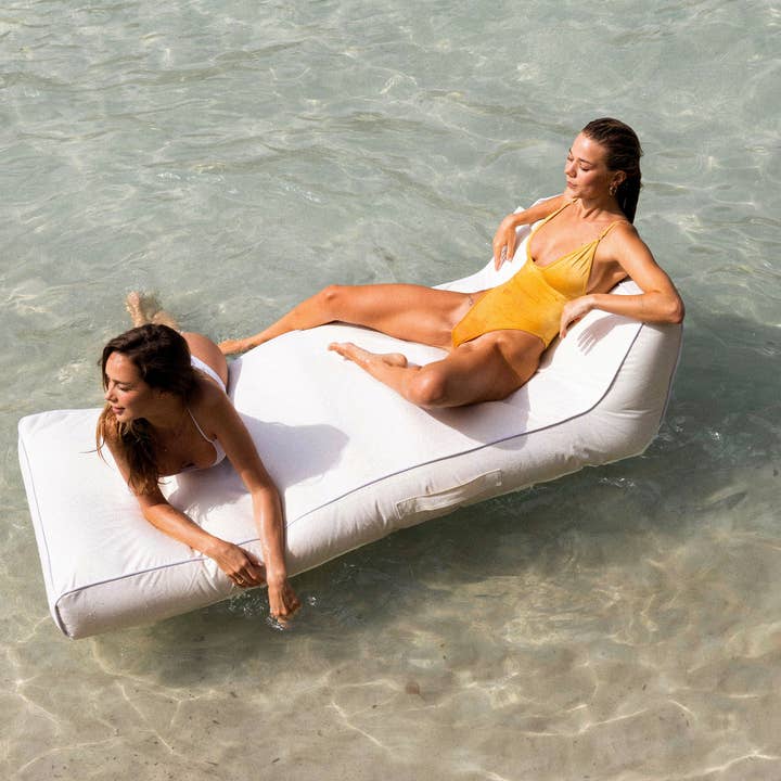 Sunnylife - Wholesale Inflatables - Luxe Lie-On Lounger Casa Blanca4