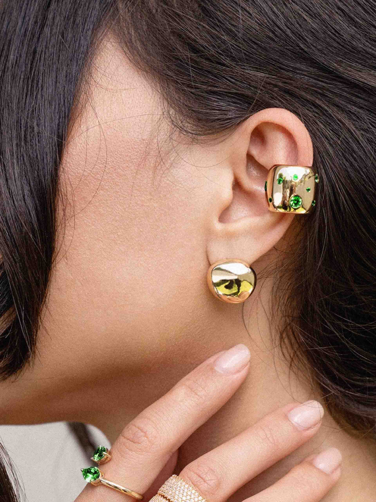 Scattered Crystal Chunky Ear Cuff