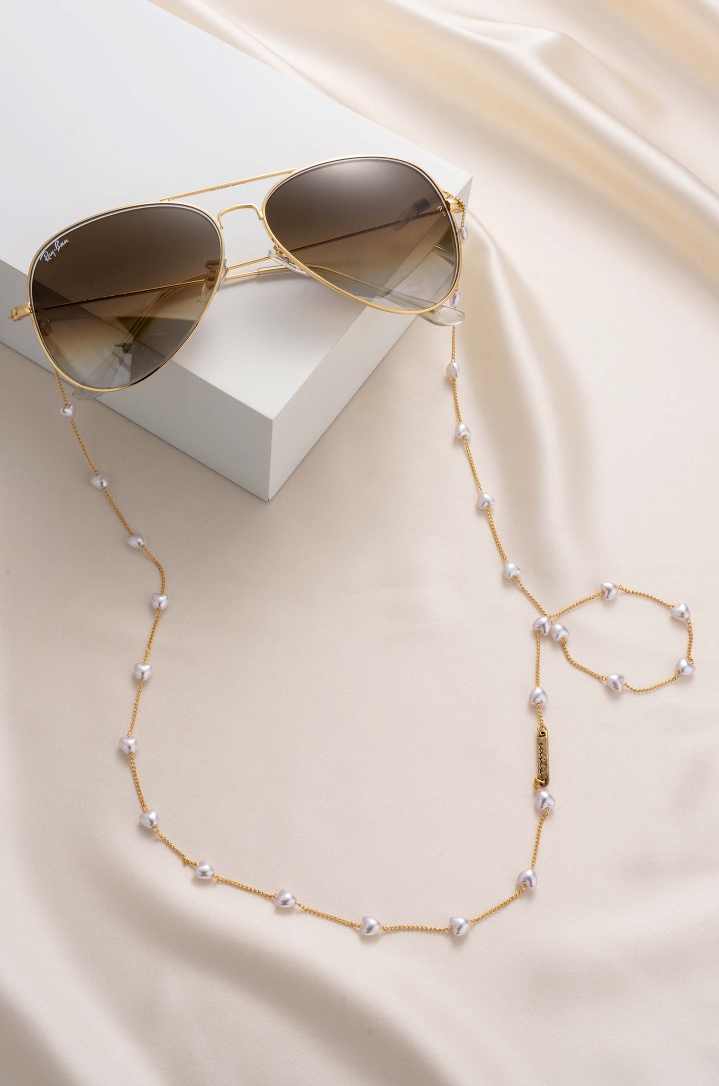 Pearl Lovers Eyeglass Chain