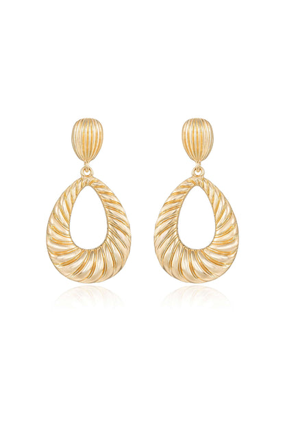 Teardrop Wave Detailed Earrings