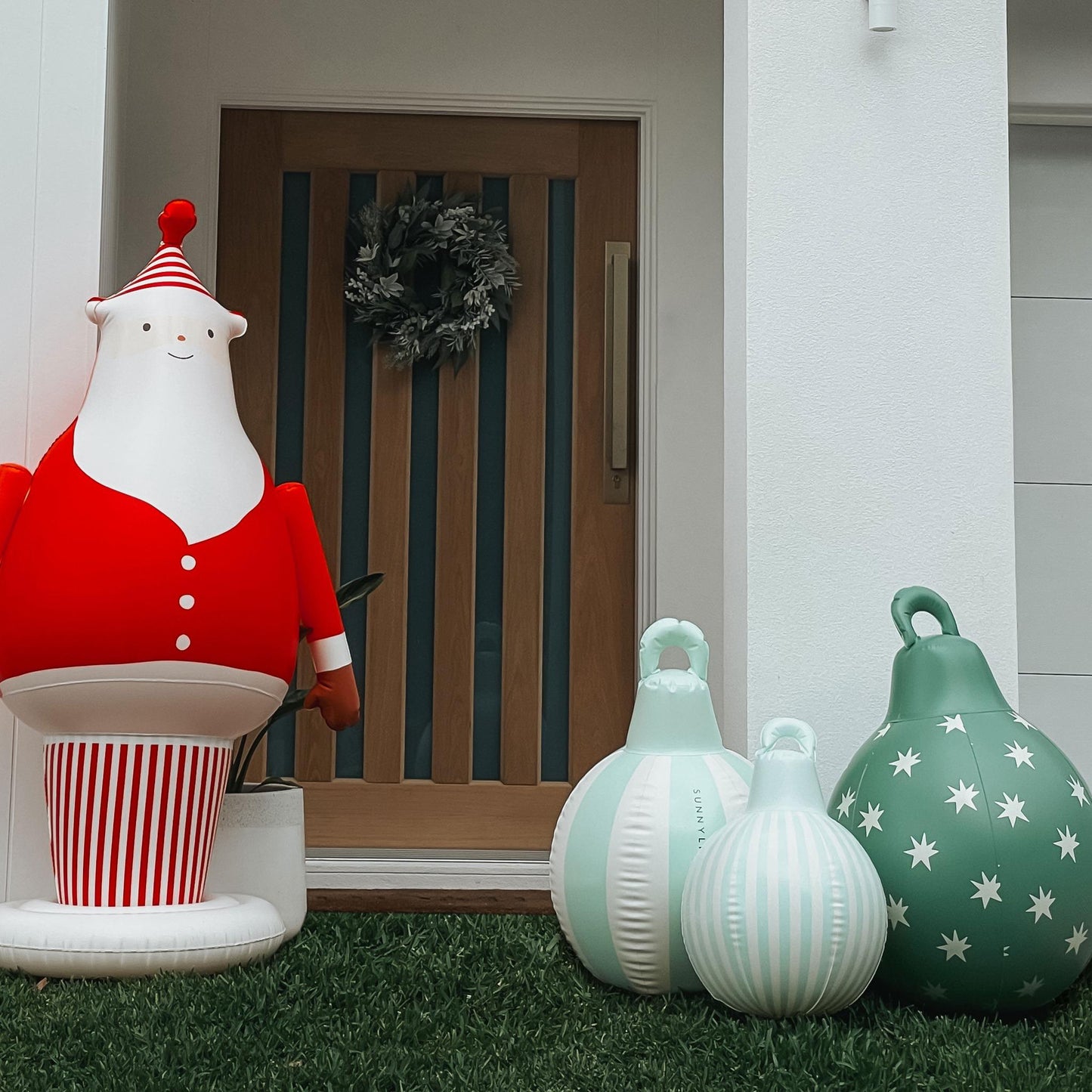 SUNNYLiFE Light Up Christmas Baubles Green Set of 3