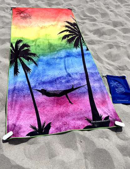 Secure Towel in Sand - Clear White Anchors