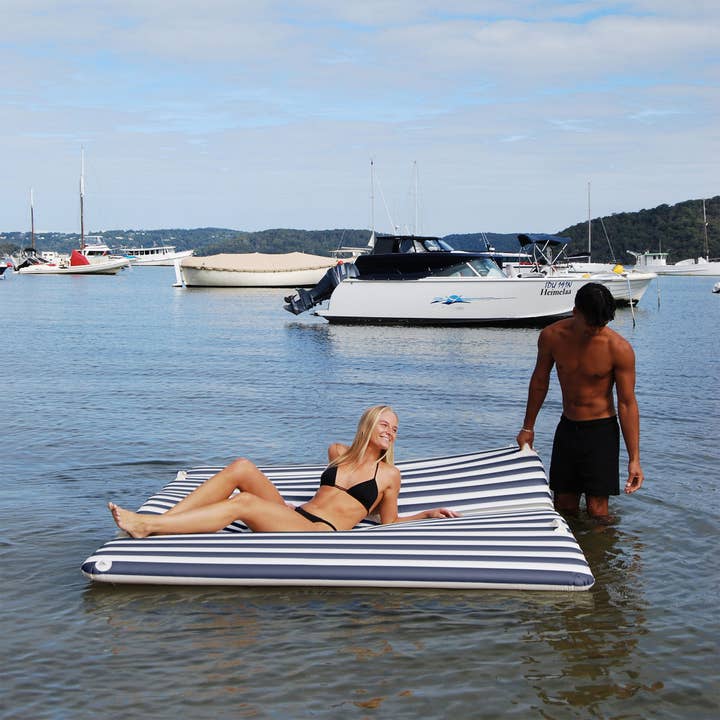Sunnylife - Wholesale Inflatables - Party Pad Marine Stripe2