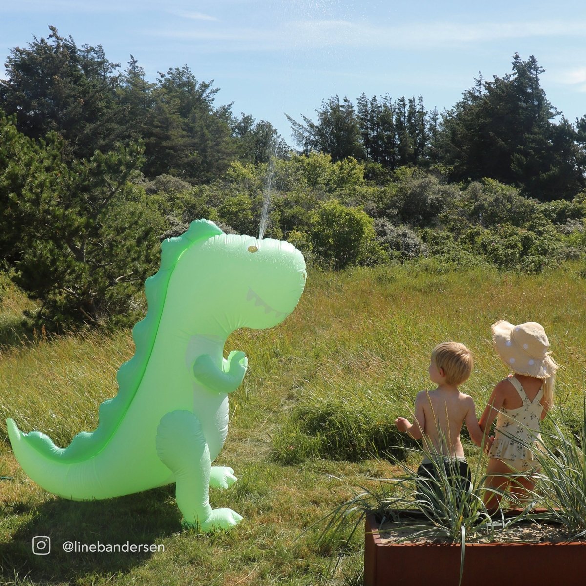 Inflatable Giant Sprinkler - Surfing Dino Green