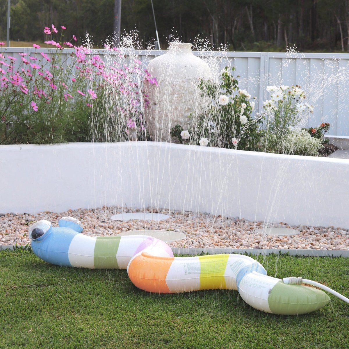 Inflatable Sprinkler - Into the Wild