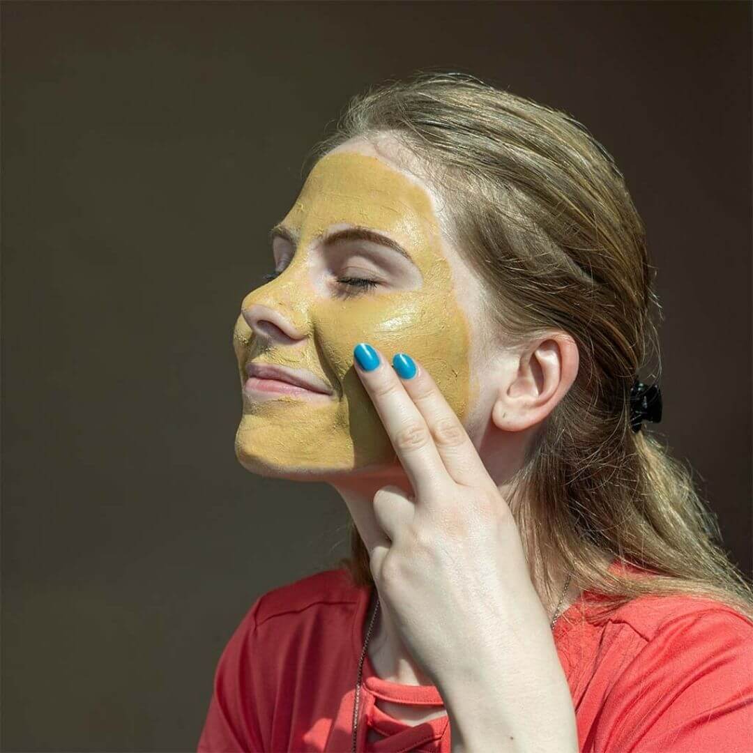Nicumin Brightening and Even Toning Face Mask - With Black Seed, Turmeric and Licorice