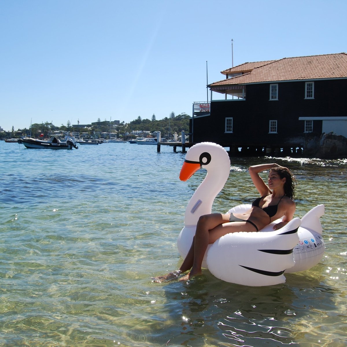 Original Luxe Ride-On Float Swan - White